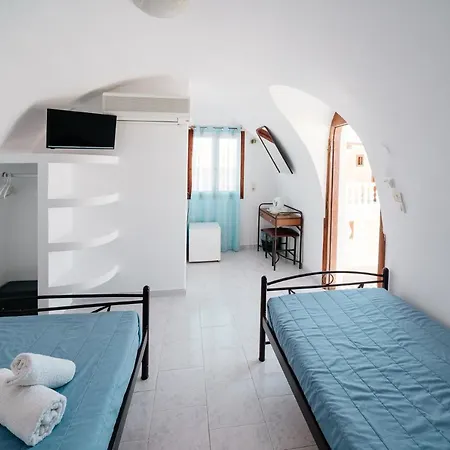 Hotel apartamentowy Dima Perissa (Santorini)