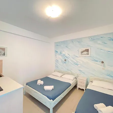 Dima Hotel apartamentowy Perissa (Santorini)