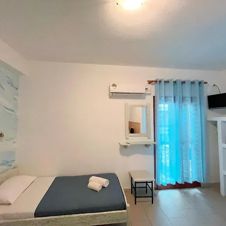 Dima Hotel apartamentowy Perissa (Santorini)